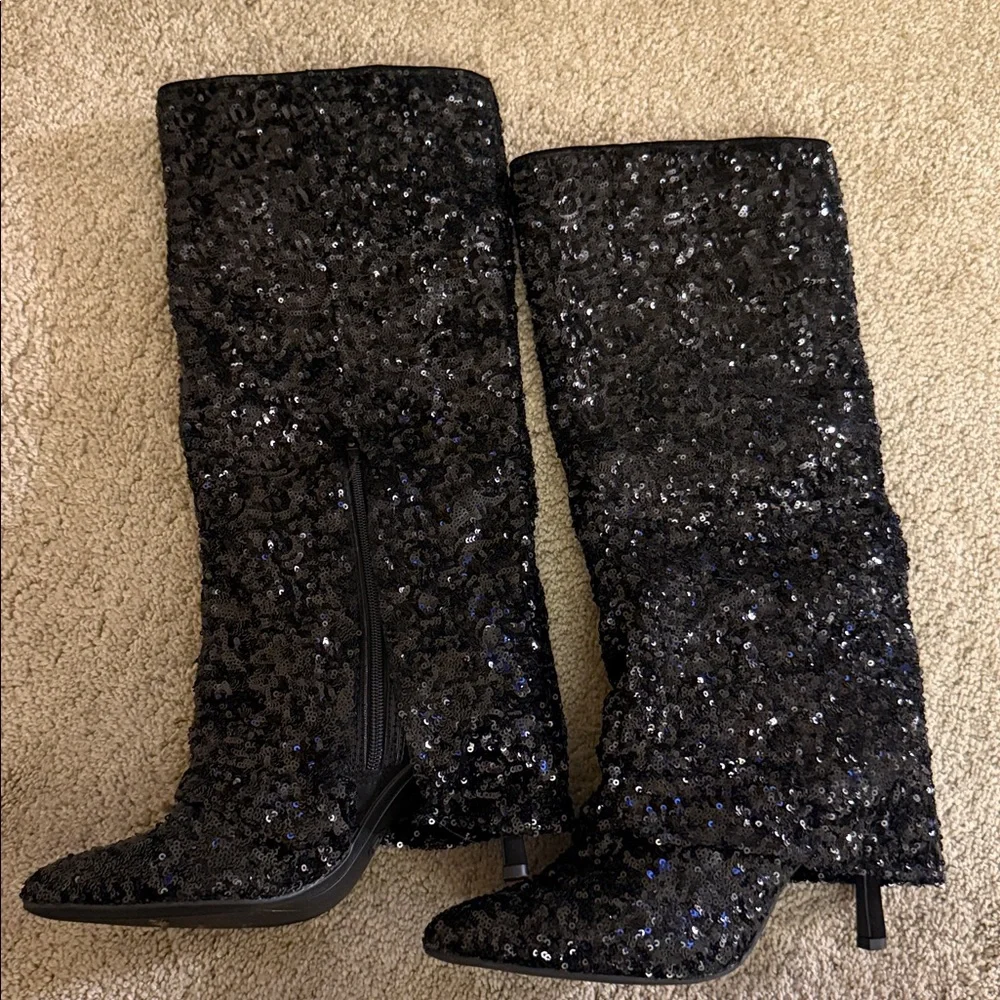 Fold-over sequin boots - Picture 3 of 5